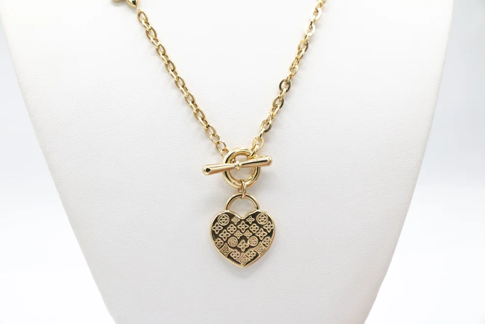 La Francia — gold heart padlock necklace